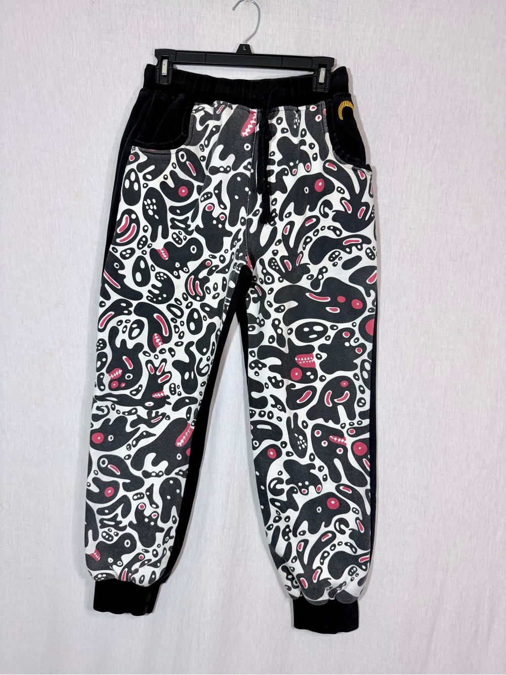 Vintage 1991 RARE Evisu Black & White Abstract Print Joggers size M